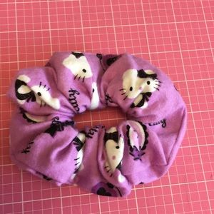 Handmade Scrunchie -ppl Hellokitty & poodle